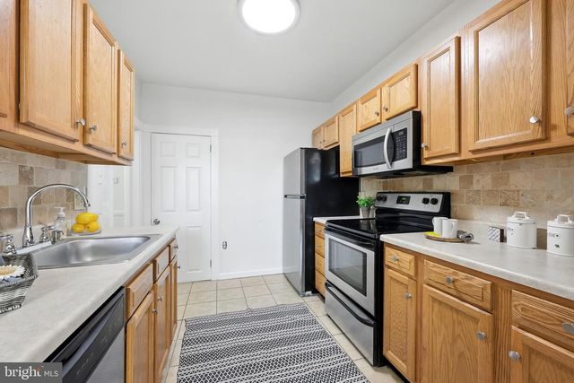 214 W TWENTY FIRST ST, Wilmington, DE 19802