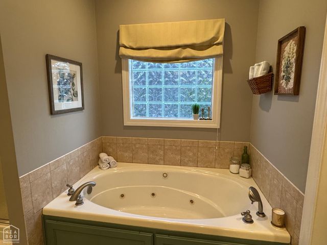 4124 Covington Drive, Jonesboro, AR 72404