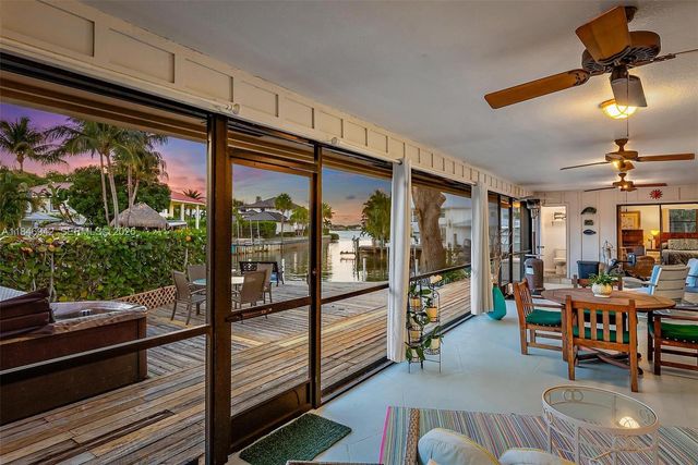 934 Penn Trail, Jupiter, FL 33458