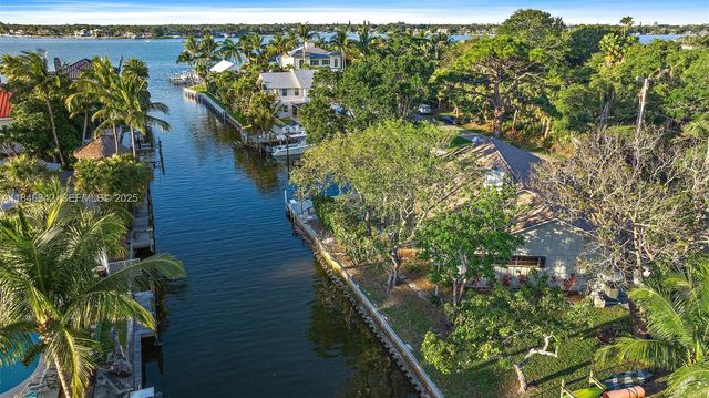 934 Penn Trail, Jupiter, FL 33458