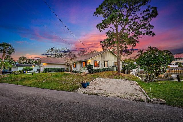 934 Penn Trail, Jupiter, FL 33458
