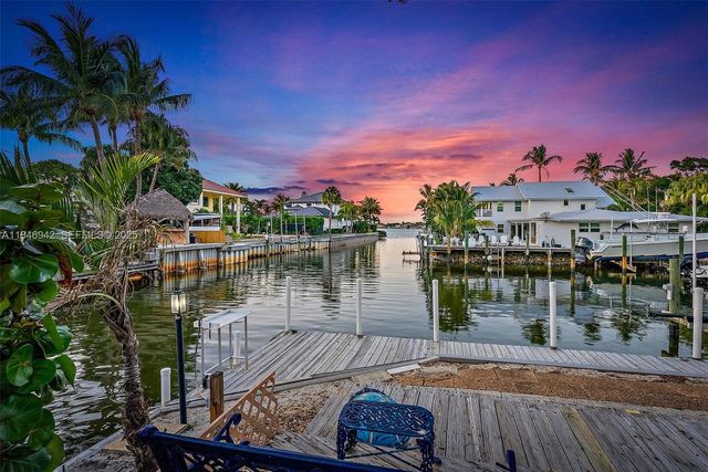 934 Penn Trail, Jupiter, FL 33458