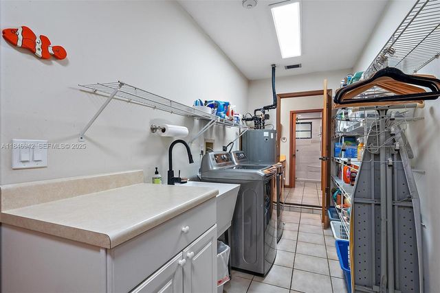 934 Penn Trail, Jupiter, FL 33458