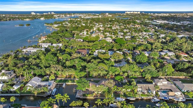 934 Penn Trail, Jupiter, FL 33458