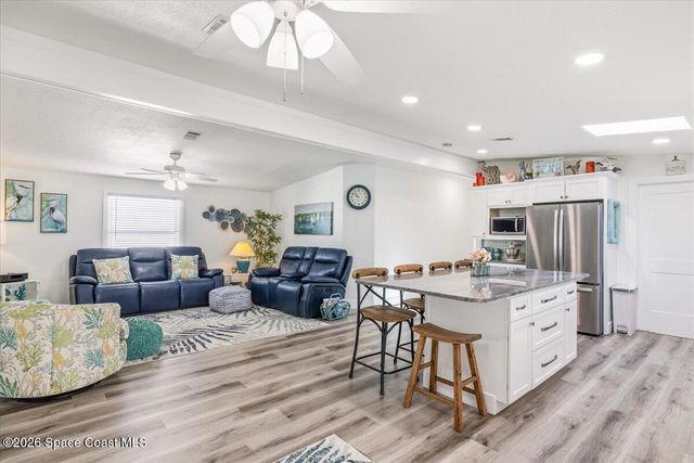 487 N Marlin Circle, Barefoot Bay, FL 32976