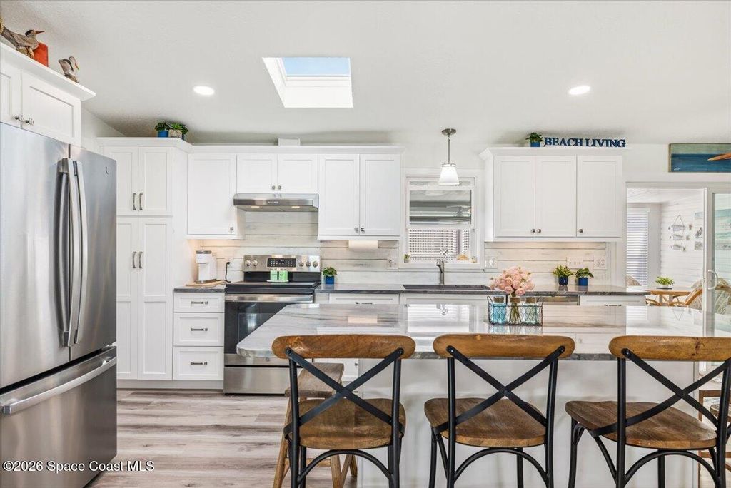 487 N Marlin Circle, Barefoot Bay, FL 32976