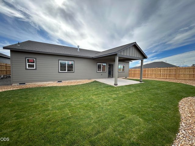 3877 SW Antelope Way Lot 51, Redmond, OR 97756