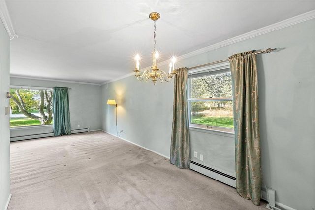 11884 N Oriole LANE, Mequon, WI 53092