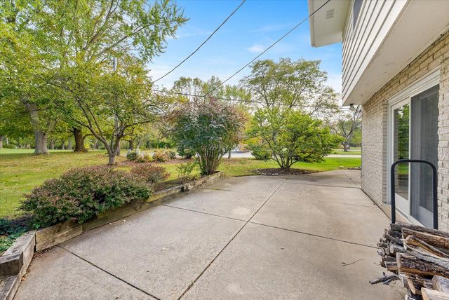 11884 N Oriole LANE, Mequon, WI 53092