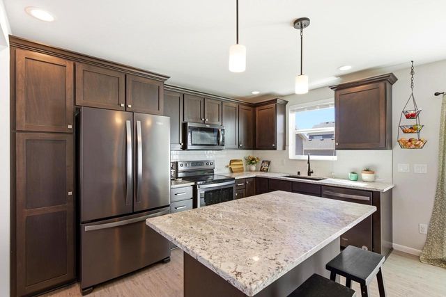 712 Sugar Maple Lane, Verona, WI 53593