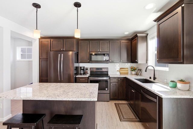 712 Sugar Maple Lane, Verona, WI 53593