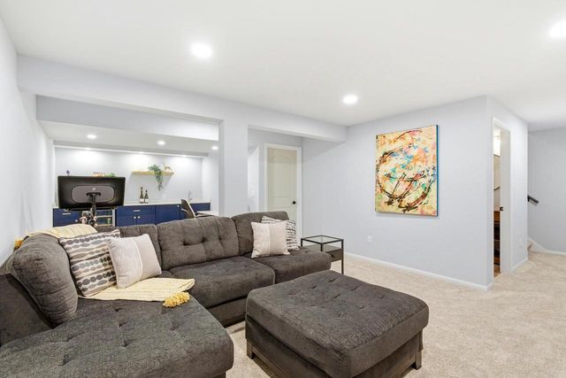 712 Sugar Maple Lane, Verona, WI 53593