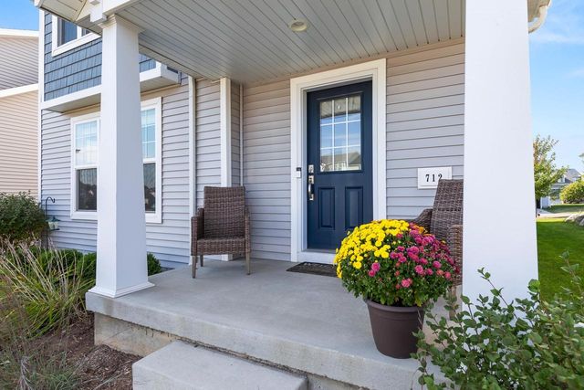 712 Sugar Maple Lane, Verona, WI 53593
