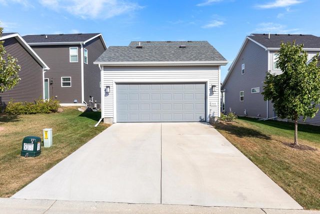 712 Sugar Maple Lane, Verona, WI 53593