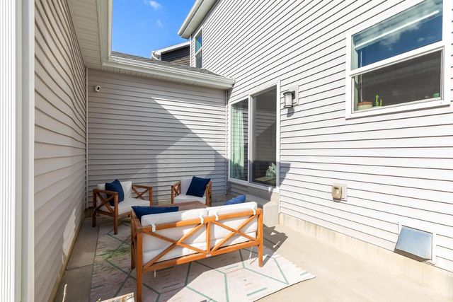 712 Sugar Maple Lane, Verona, WI 53593