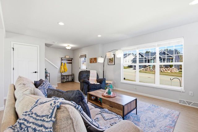 712 Sugar Maple Lane, Verona, WI 53593