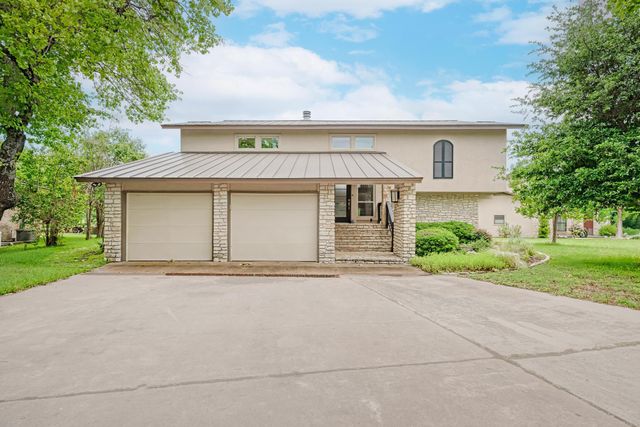 320 Lucy LN, Horseshoe Bay, TX 78657