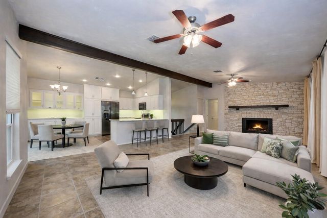 320 Lucy LN, Horseshoe Bay, TX 78657