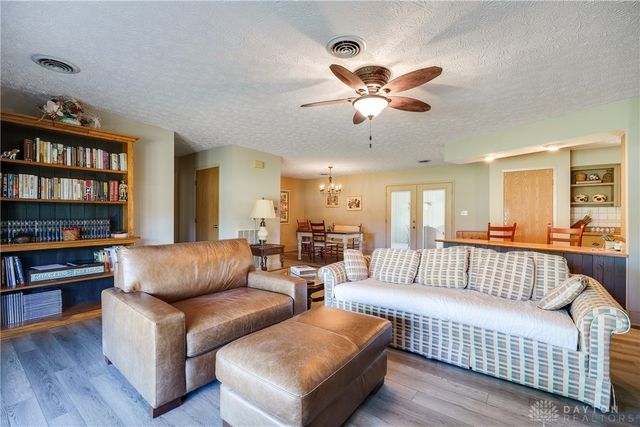 60 E Ellis Drive, Waynesville, OH 45068