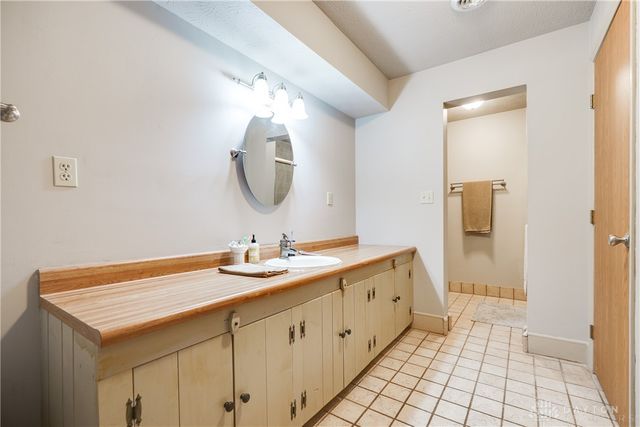 60 E Ellis Drive, Waynesville, OH 45068