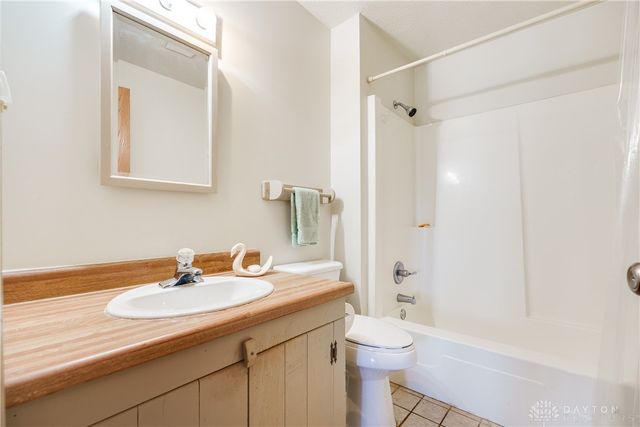 60 E Ellis Drive, Waynesville, OH 45068