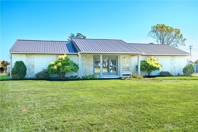 60 E Ellis Drive, Waynesville, OH 45068