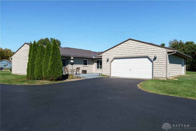 60 E Ellis Drive, Waynesville, OH 45068