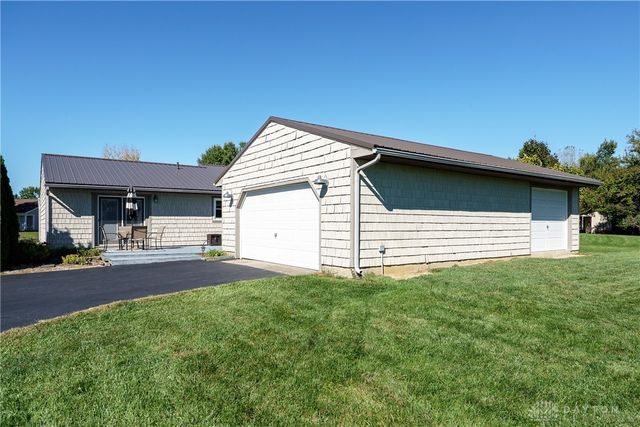 60 E Ellis Drive, Waynesville, OH 45068