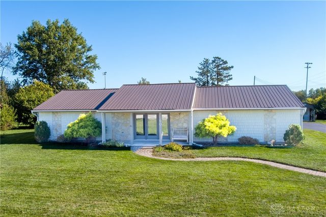 60 E Ellis Drive, Waynesville, OH 45068