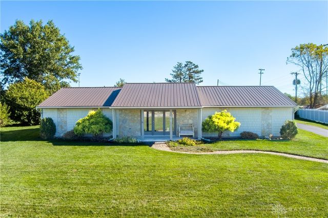 60 E Ellis Drive, Waynesville, OH 45068