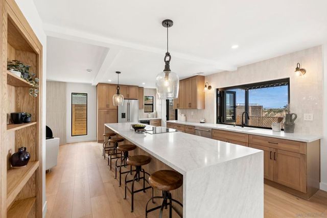 5777 Desert View, San Diego, CA 92037