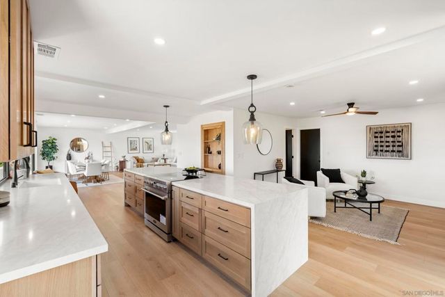 5777 Desert View, San Diego, CA 92037