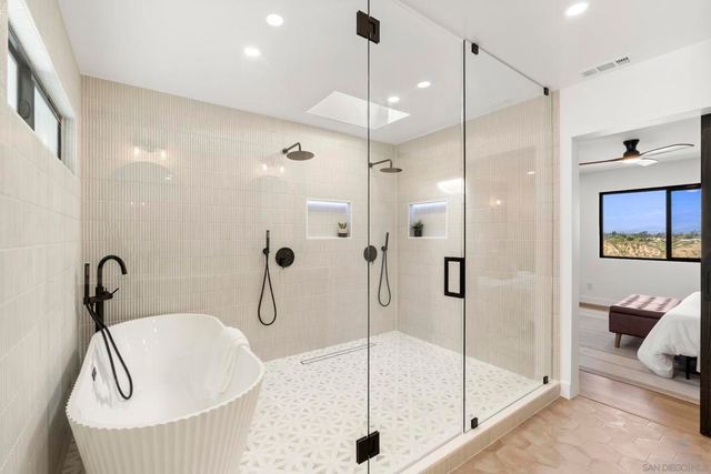 5777 Desert View, San Diego, CA 92037