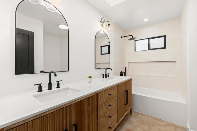 5777 Desert View, San Diego, CA 92037