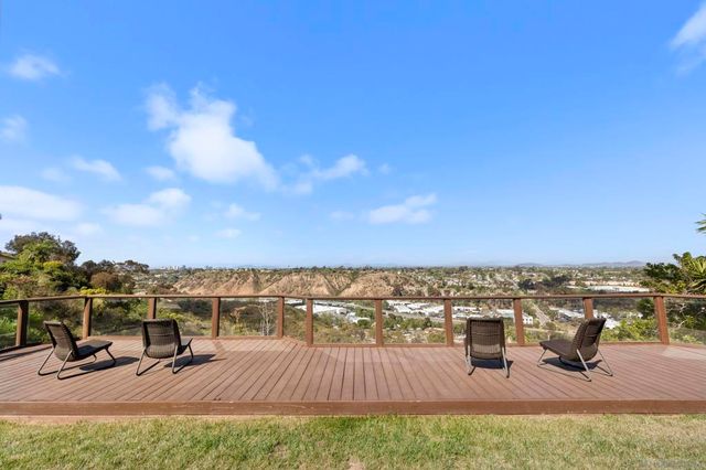 5777 Desert View, San Diego, CA 92037
