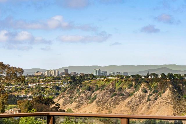 5777 Desert View, San Diego, CA 92037