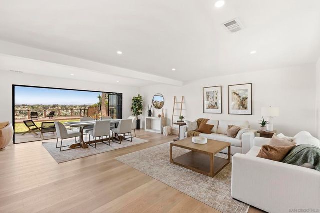 5777 Desert View, San Diego, CA 92037