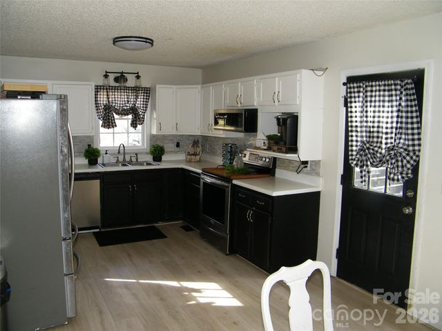 115 East Avenue, Salisbury, NC 28146