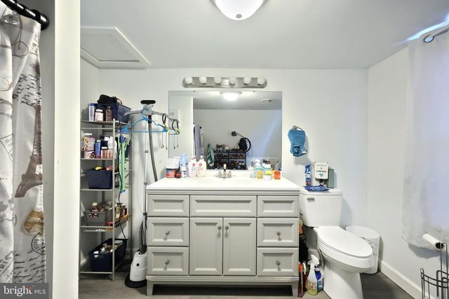 18 BECK MILL RD, Hanover, PA 17331