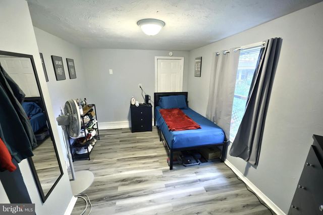 18 BECK MILL RD, Hanover, PA 17331