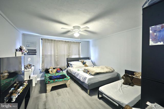 18 BECK MILL RD, Hanover, PA 17331