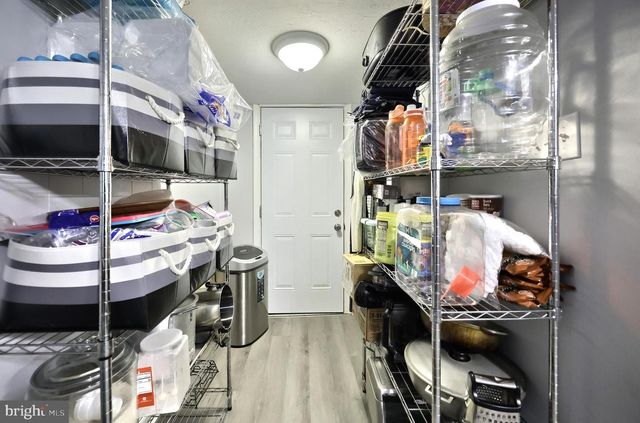 18 BECK MILL RD, Hanover, PA 17331