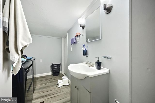 18 BECK MILL RD, Hanover, PA 17331