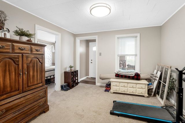 16 Larch Street, Goffstown, NH 03102