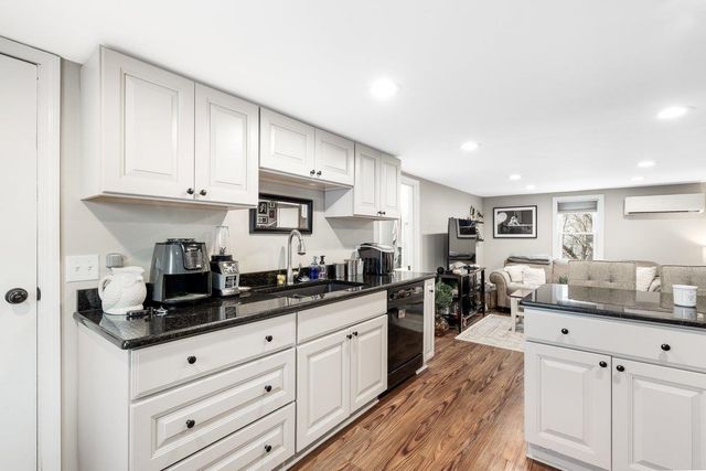 16 Larch Street, Goffstown, NH 03102