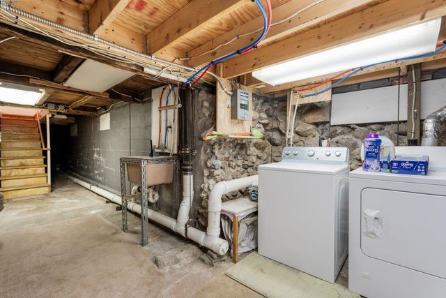 16 Larch Street, Goffstown, NH 03102