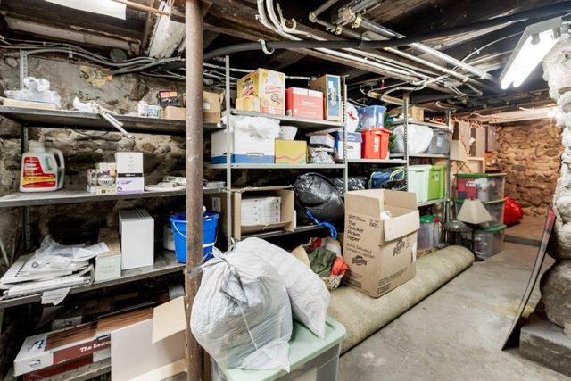 16 Larch Street, Goffstown, NH 03102