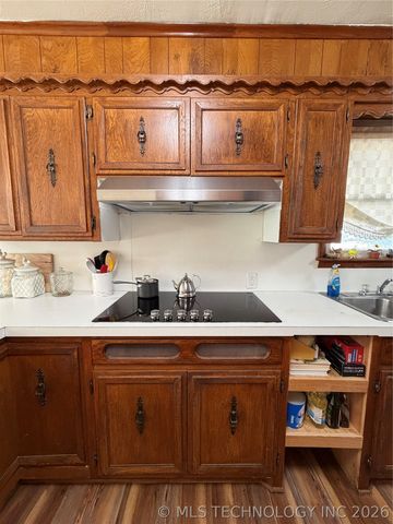 611 SW 9th, Wilburton, OK 74578