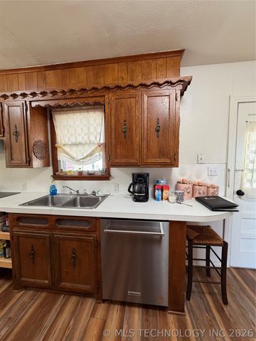 611 SW 9th, Wilburton, OK 74578
