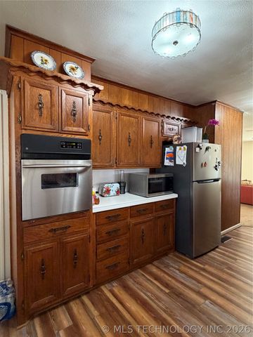 611 SW 9th, Wilburton, OK 74578